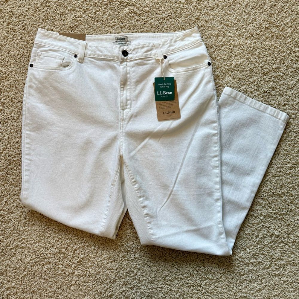 LL BEAN NWT Classic Fit Slim Leg Jeans High Rise White Size 14 Petite
